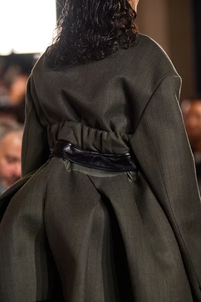 Look 74